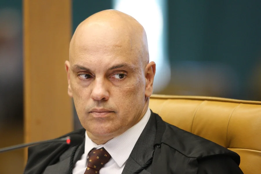 Moraes determina quebra de sigilo por violação de dados